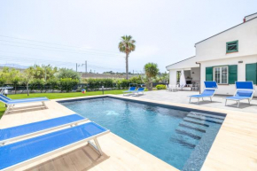 Villa Arvilla with Private POOL Campofelice Di Roccella